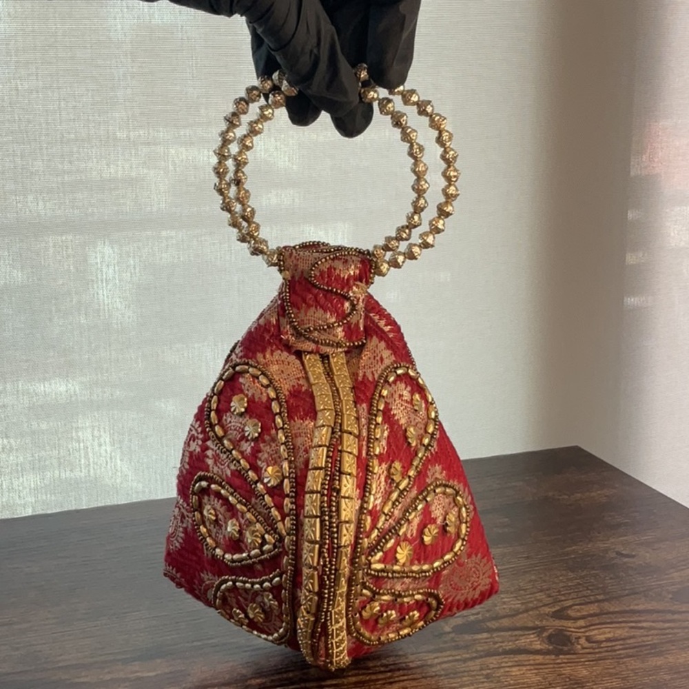 Indian Inspired Red Gold Clutch Purse - Picture 3 of 5